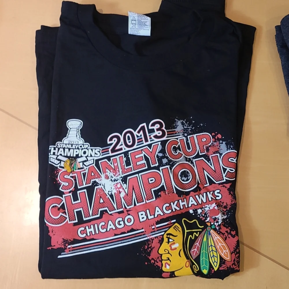 Chicago Blackhawks Championship Qty 5 t-shirts size XL and 2XL - Picture 5 of 6